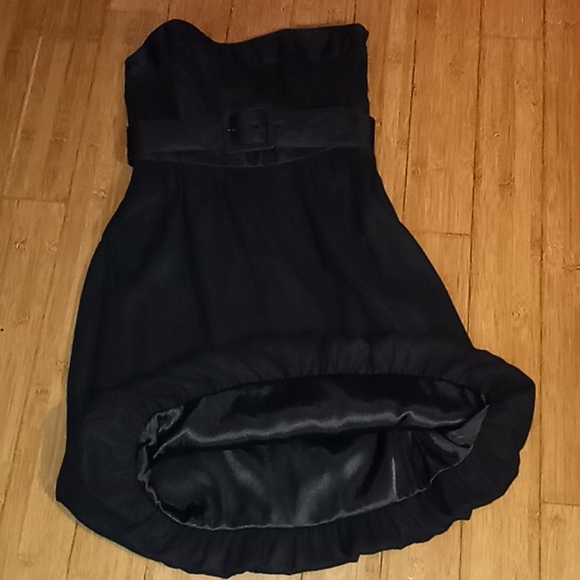 Strapless mini dress with belt - Picture 5 of 5